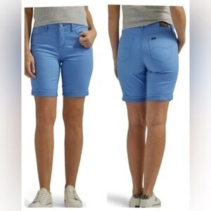 Lee Women's Mid Rise Cuffed Bermuda Shorts Blue 18M